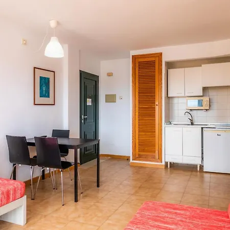 Holiday home Apto Con Terraza 102 *