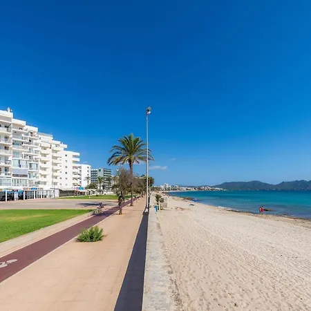 Holiday home Apto Con Terraza 102